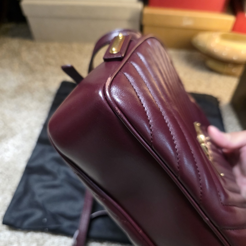 LAST CHANCE Saint Laurent Burgundy Quilted Crossbody Bag - Picture 6 of 9